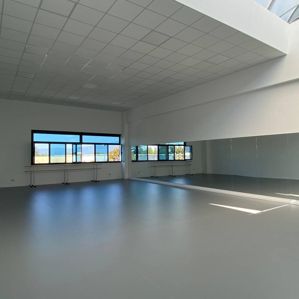 Sala in affitto montebelluna